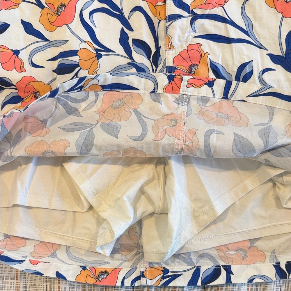 Floral Print Skirt/Skort with Orange and Blue Accents - Picture 4 of 4